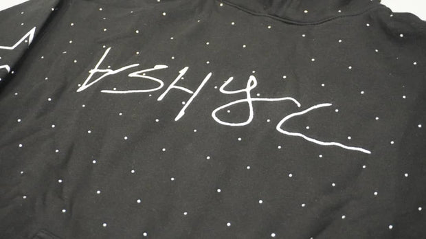 BLACK ASHYC