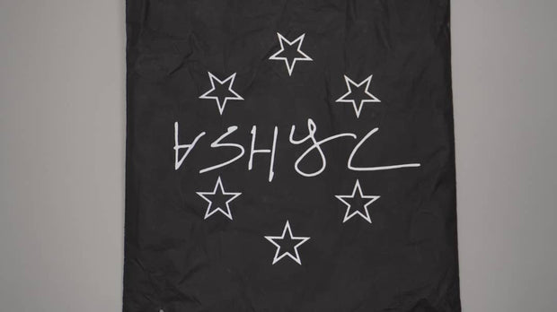 BLACK ASHYC