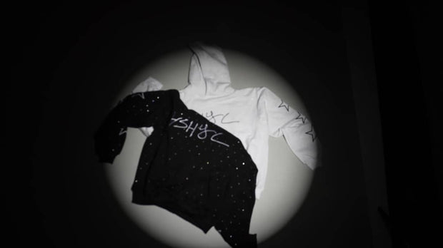 BLACK ASHYC
