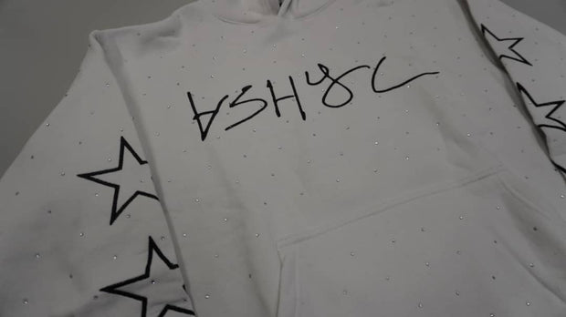 WHITE ASHYC