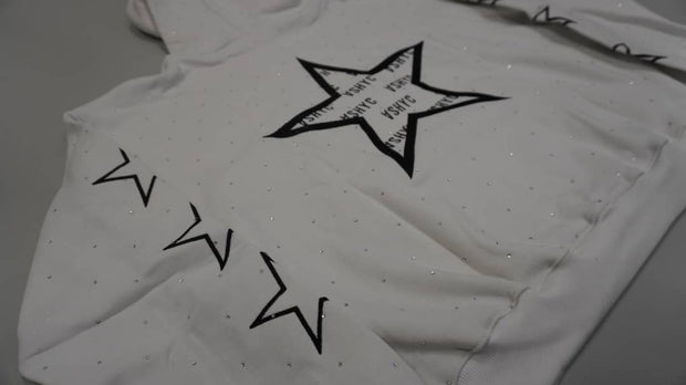 WHITE ASHYC