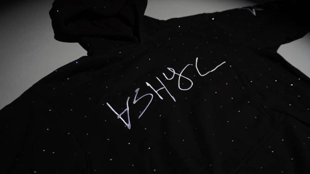 BLACK ASHYC