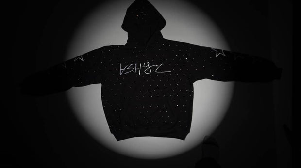 BLACK ASHYC