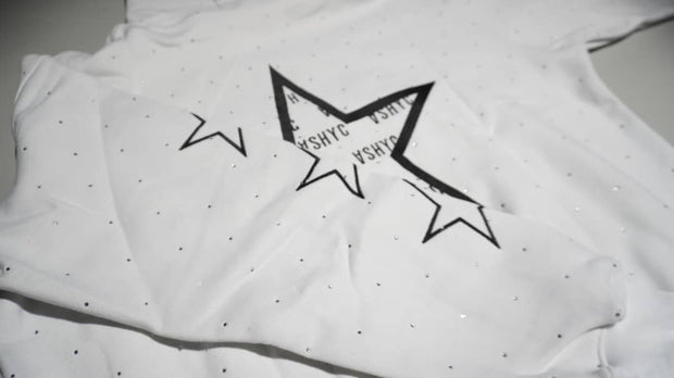 WHITE ASHYC