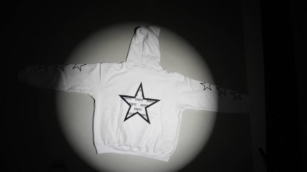 WHITE ASHYC